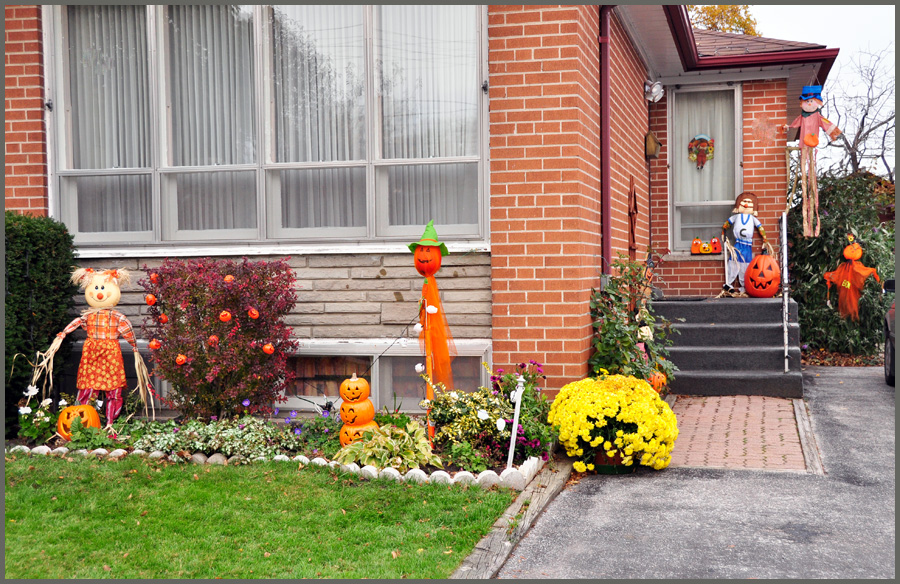 Bangladesh Canada and Beyond Some Halloween Decorations in Toronto