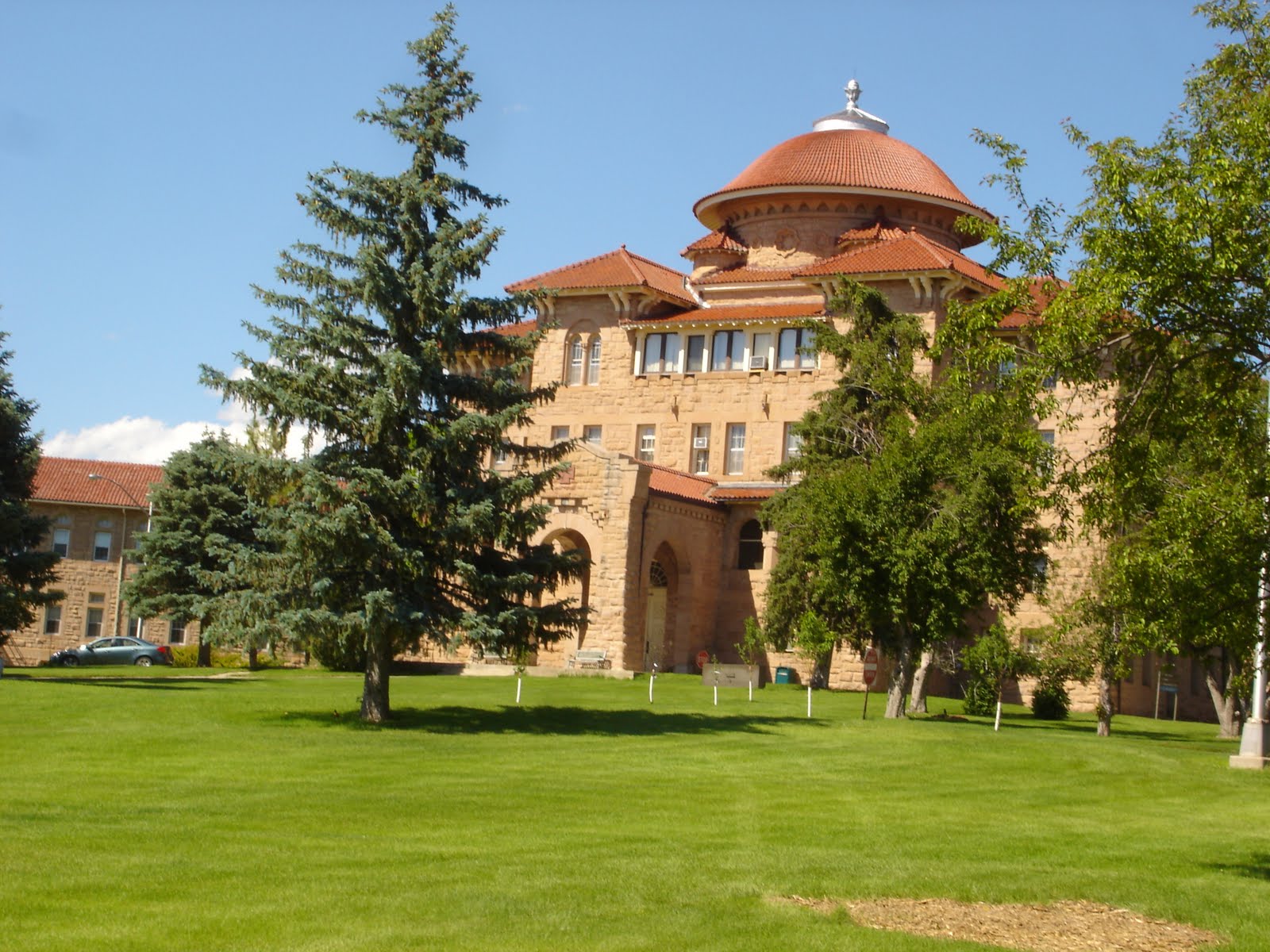 Chauncey, Jane and Cats Adventures Hot Springs, SD Quilt Show