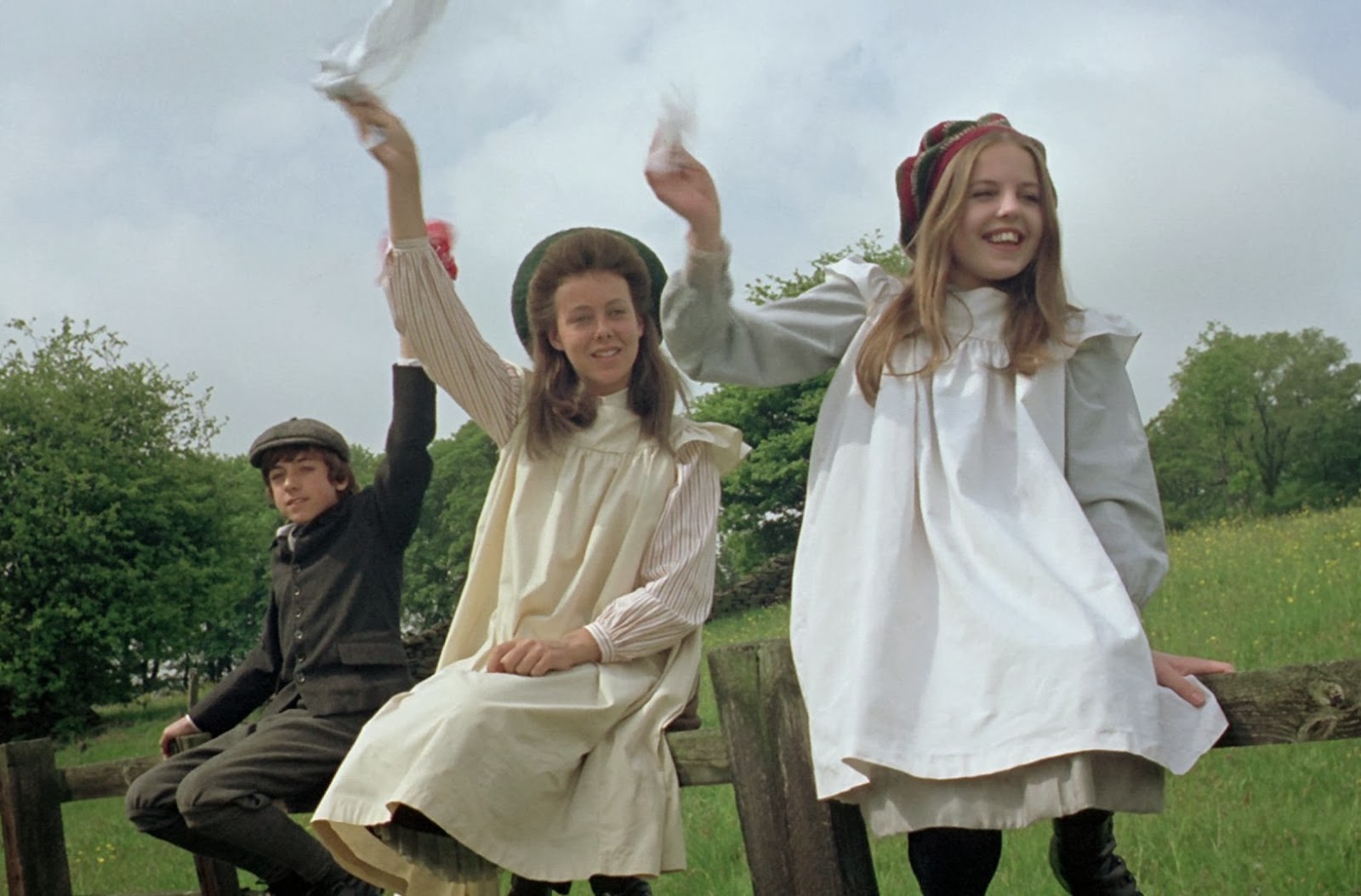 railway children Editions for the railway children: 0486410226 (paperback published in 2000), (kindle edition published in 2012), 0006926347 (paperback published in 1978. railway children Editions for the railway children: 0486410226 (paperback published in 2000), (kindle edition published in 2012), 0006926347 (paperback published in 1978.
