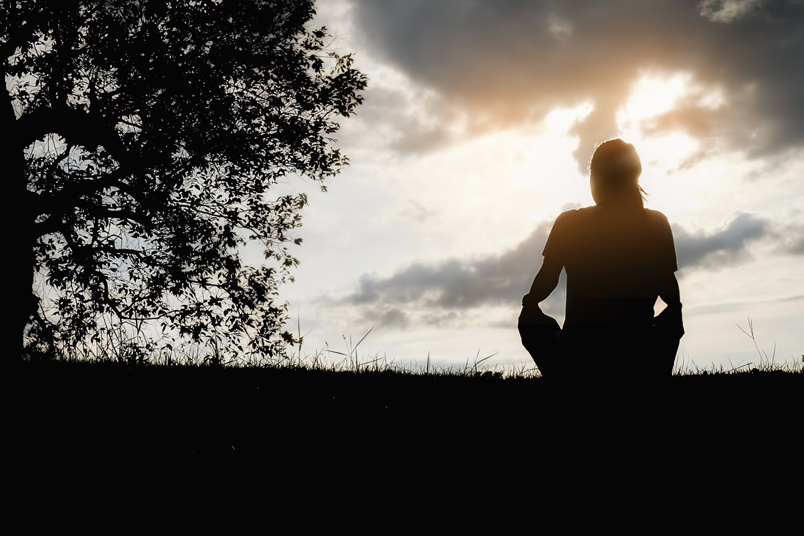 символ одиночества фото. это одиночество. уходящий в даль. одиночество мотиваторы. аватарки со смыслом.