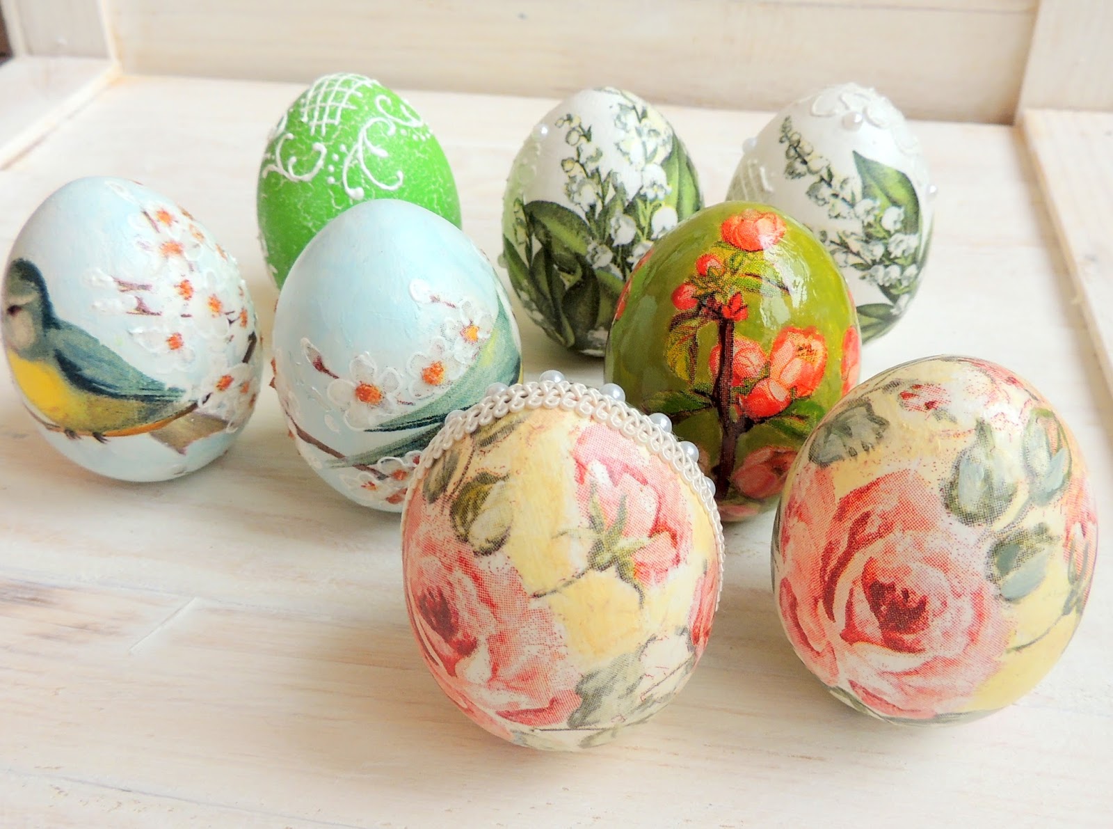 Декоративные яйца своими руками. Декор "яйцо". Декоративные яйца на Пасху. Декор пасхальных яиц съедобных.