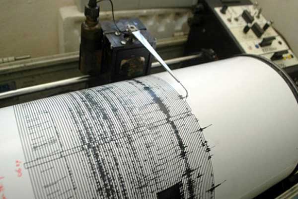 Pengunjung Hotel di Aceh Berhamburan Keluar Saat Terjadi Gempa Pengunjung Hotel di Aceh Berhamburan Keluar Saat Terjadi Gempa