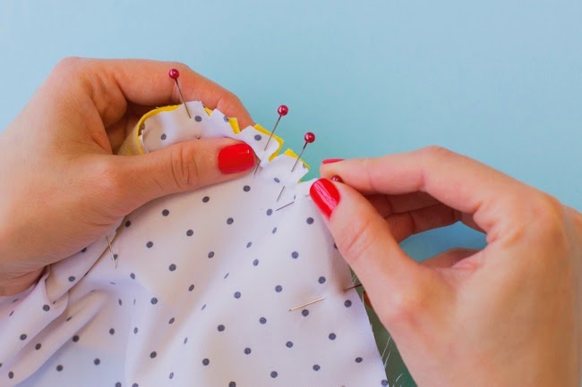 Arielle sewing pattern - Attaching the lining
