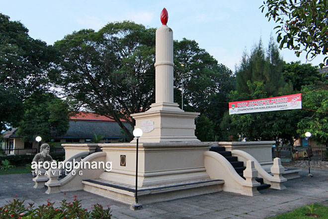 tugu lilin solo