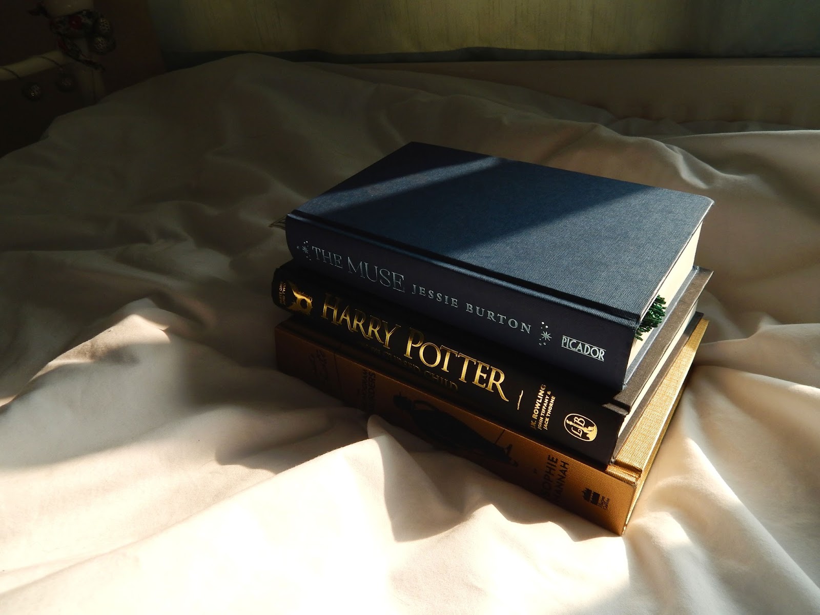 Book Review: Poirot // Harry Potter // The Muse // Girl on The Train // Ghostwritten 