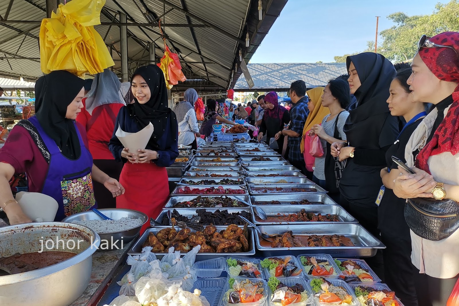 Best Ramadan Bazaars In Johor Bahru 2019 Today We Go To S Mart Pandan Johor Kaki Travels For Food