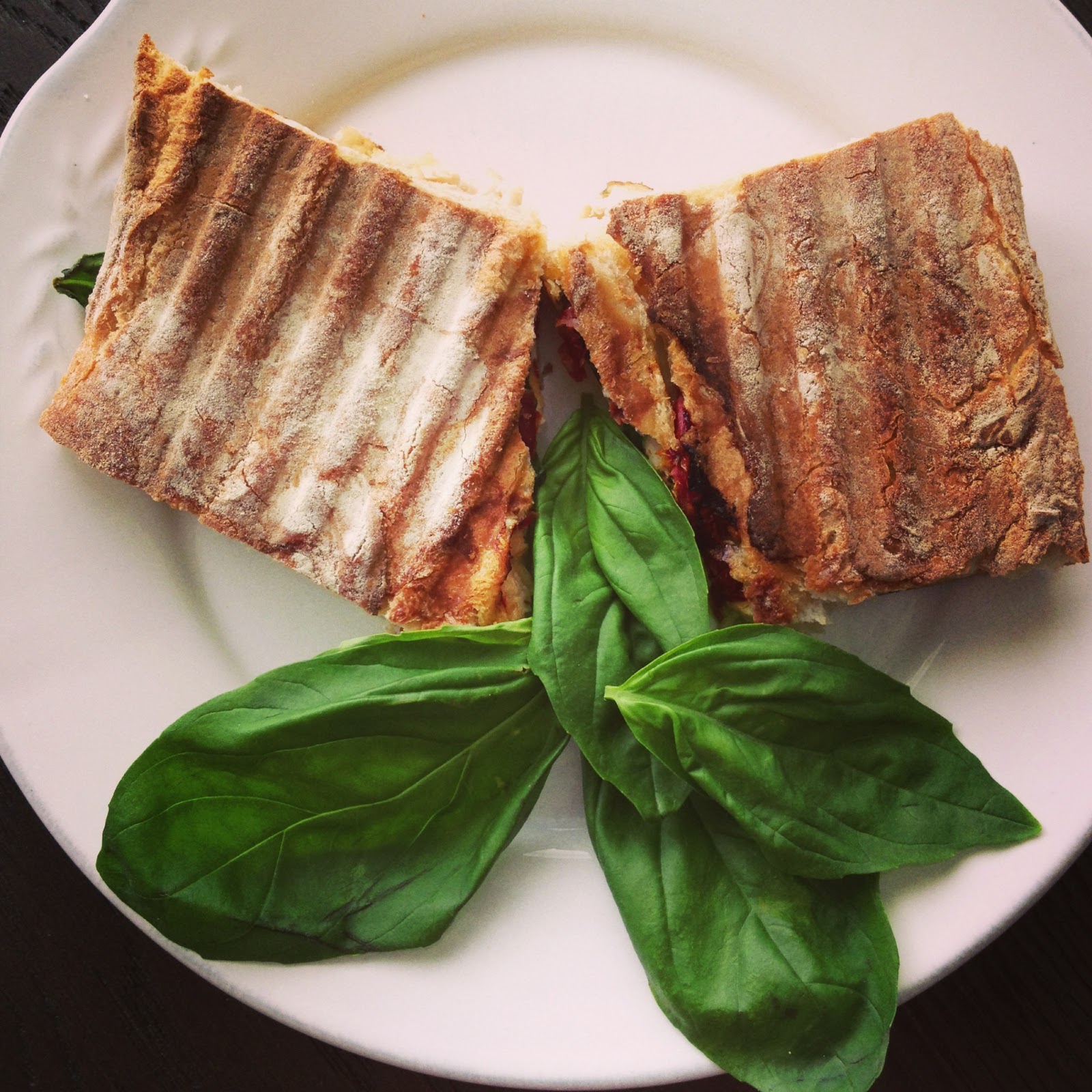 Lunch Bite Panini with Chicken, Basil and SunDried Tomatoes D.M.R. Fine Foods