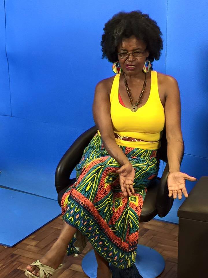 Miriam Alves poeta e prosadora Templo Cultural Delfos