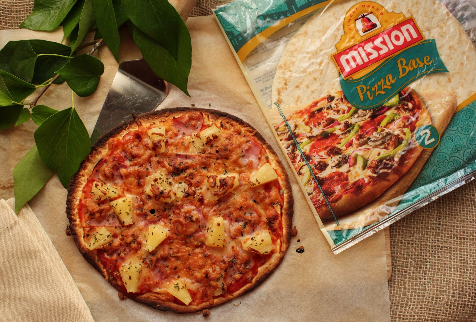 Pizza Tropical con Base de Tortilla de Trigo Cocinando con las Chachas