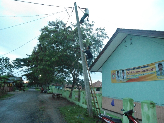 Lampu Penerangan Jalan Swadaya Masyarakat Kampung Seni Lampu Penerangan Jalan Swadaya Masyarakat Kampung Seni