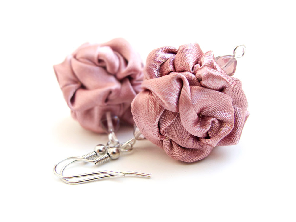 Katrinshine Light pink fabric earrings