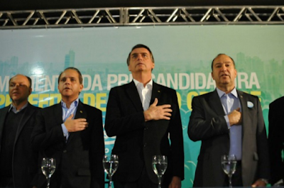 Resultado de imagem para bolsonaro lançamento