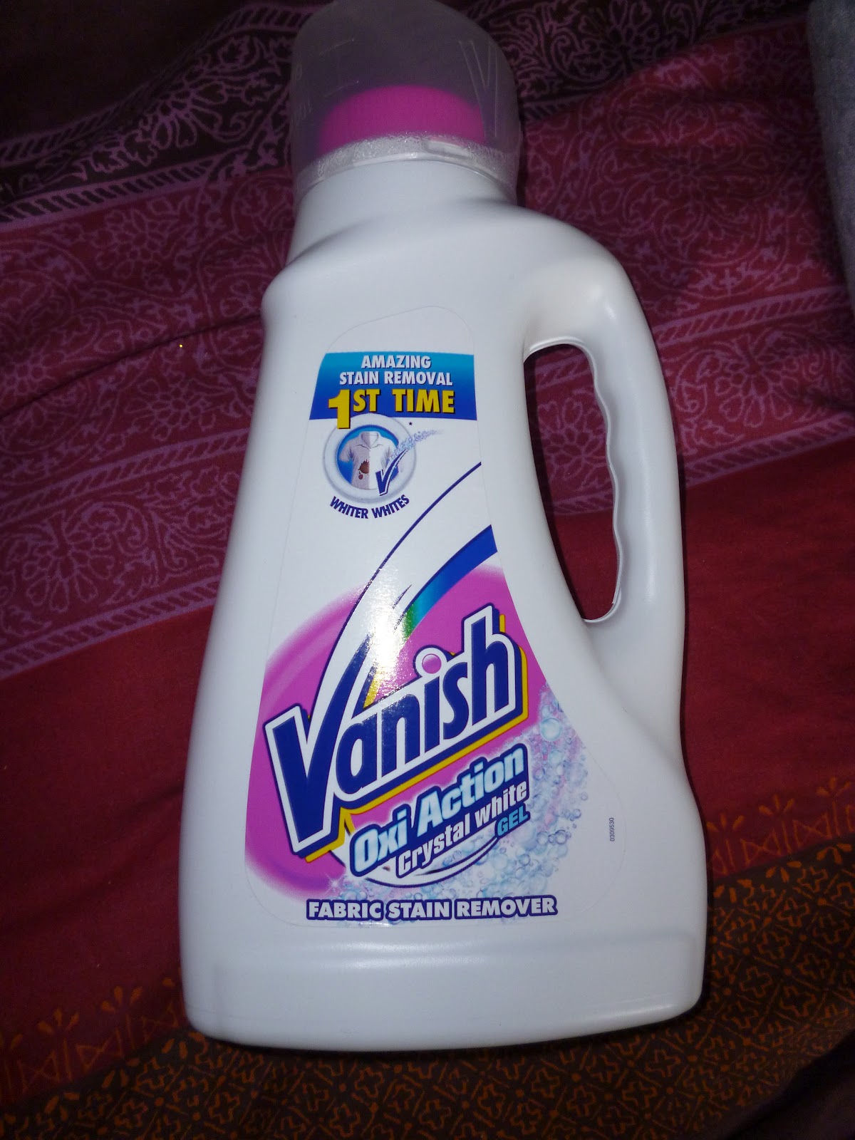 Madhouse Family Reviews Vanish Oxi Action Fabric Stain Remover review