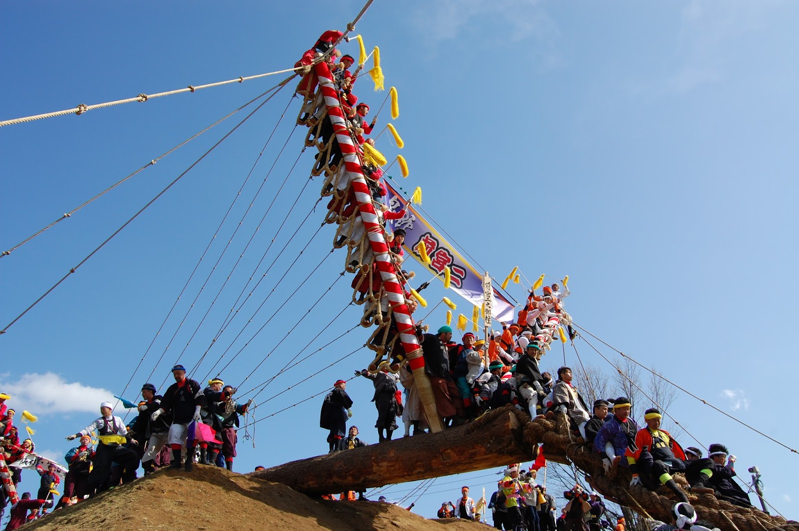 Onbashira The Most Dangerous Festival in Japan Kuriositas