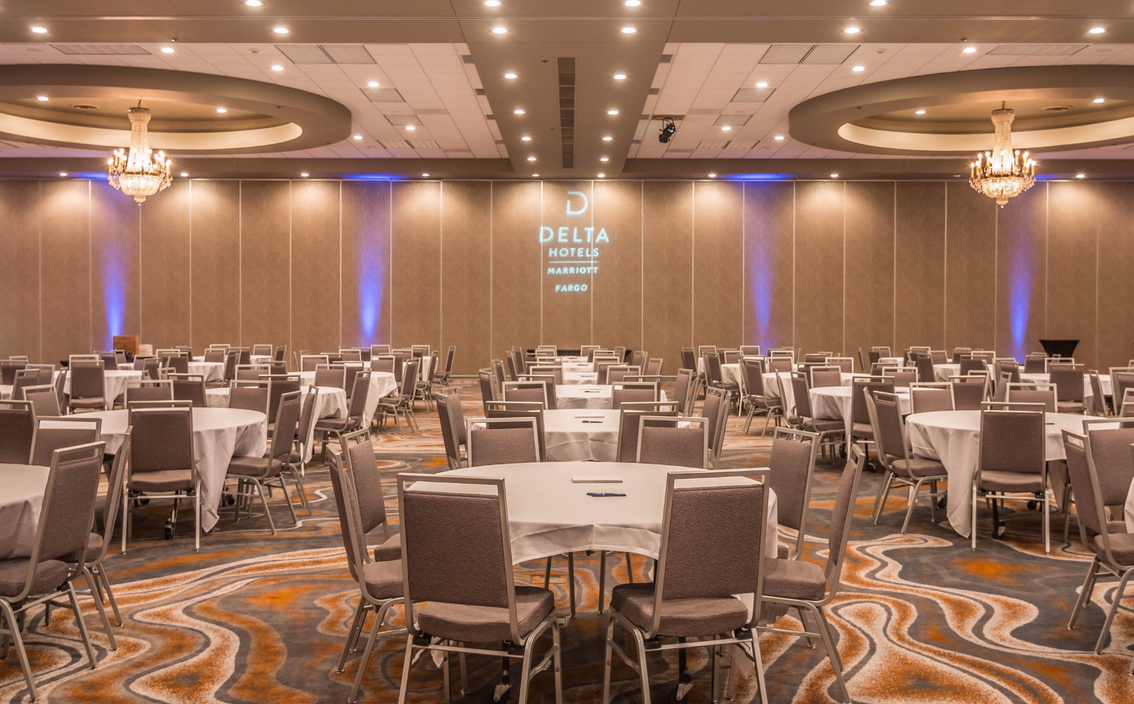 Ramada Plaza & Suites Fargo Wedding Venues Ramada Plaza & Suites Fargo Wedding Venues