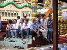 Thaa Yai at Wat Plai Laem 2013