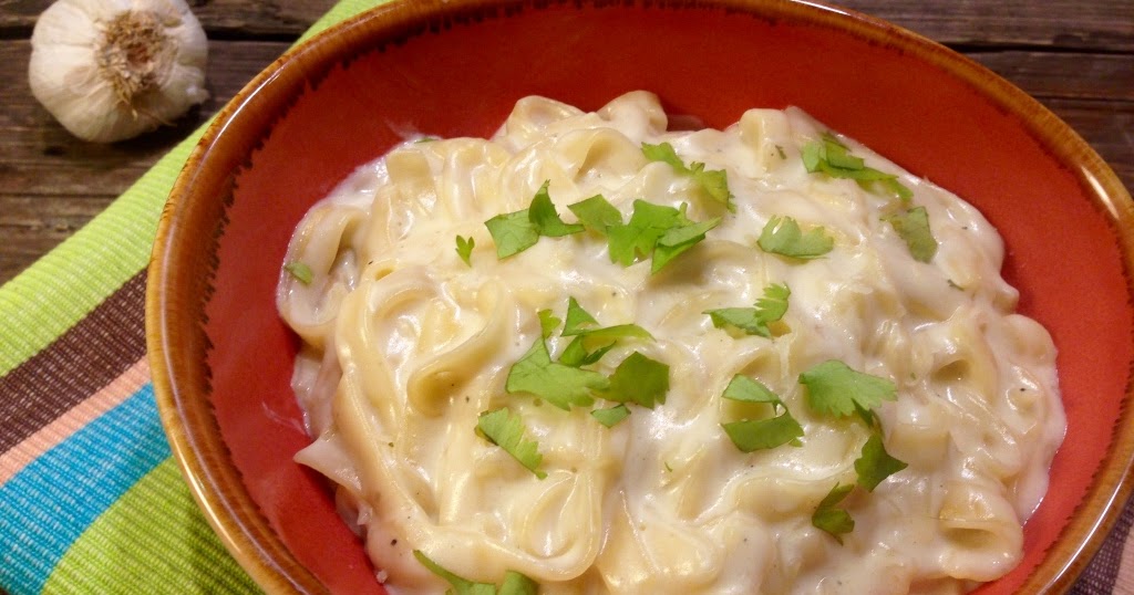 MishMash Сметанова паста с чесън и пармезан