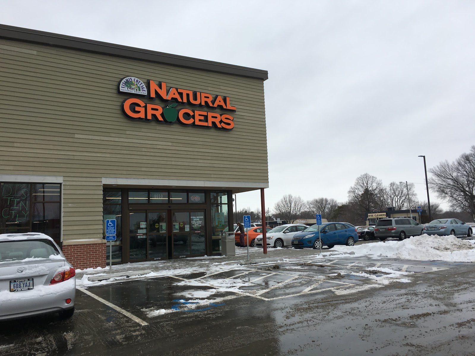 bybmg The Natural Grocers Experience