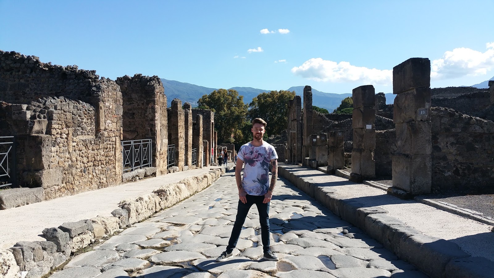 Daniel Scott: Rome-ing around