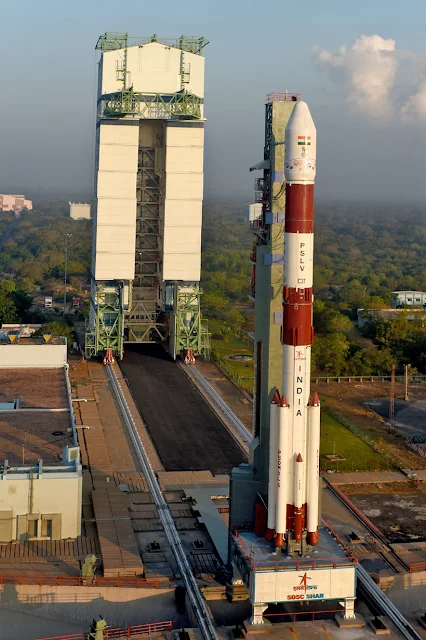 Image Attribute: Fully integrated PSLV-C37 seen with Mobile Service Tower / Source: ISRO