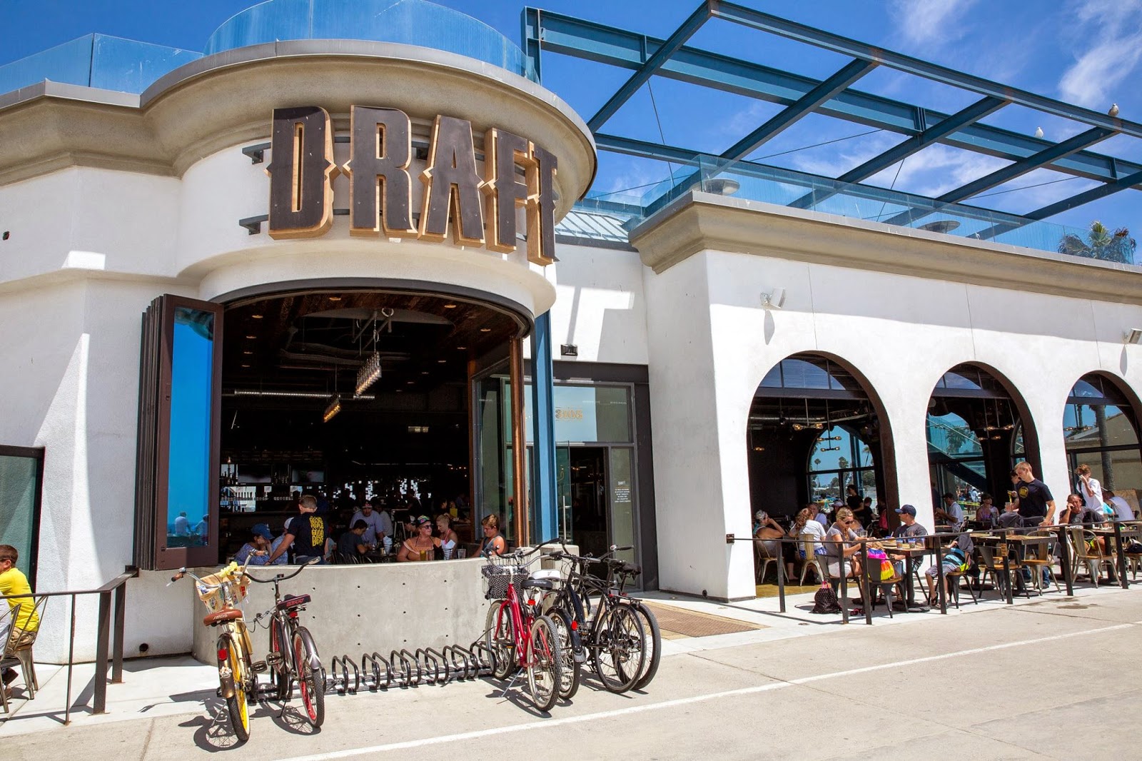 Sangoville Draft Brings The Best Of Mission Beach Belmont S Draft Brings The Best Of Mission Beach Belmont S Newest Beer Bar Offers Everything One Could Want And More