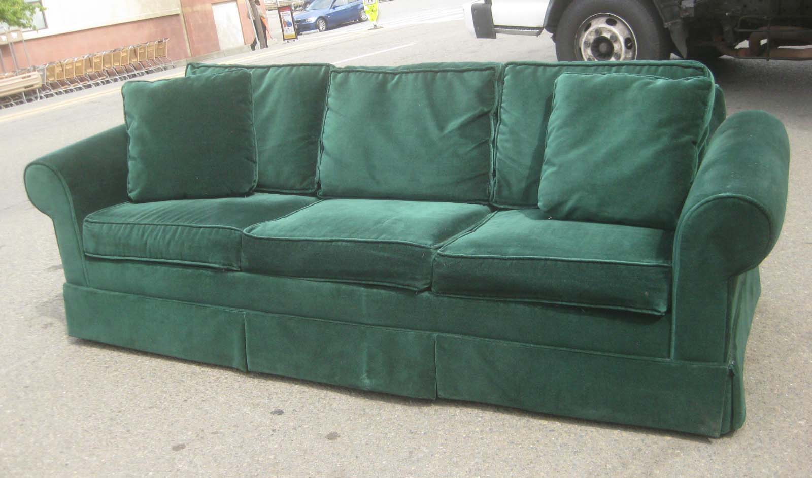 UHURU FURNITURE & COLLECTIBLES SOLD Kelly Green Sofabed 145