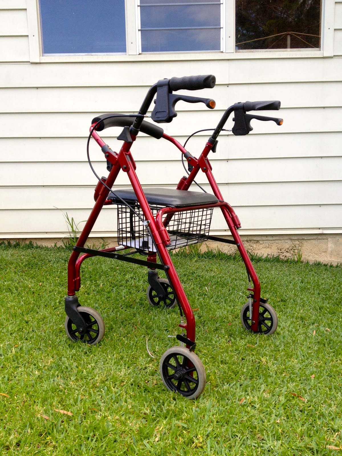 MovingSaleNSW ***SOLD*** Mobility walker / rollator