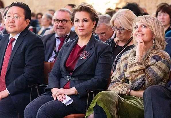 Grand Duchess Maria Teresa was invited to speak at the XVth edition of Les Entretiens de Royaumont in Paris