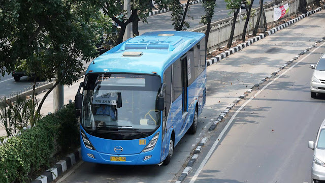 Transjabodetabek: Dari Angkutan Umum Menuju Pariwisata? Potensi, Tantangan, dan Masa Depan