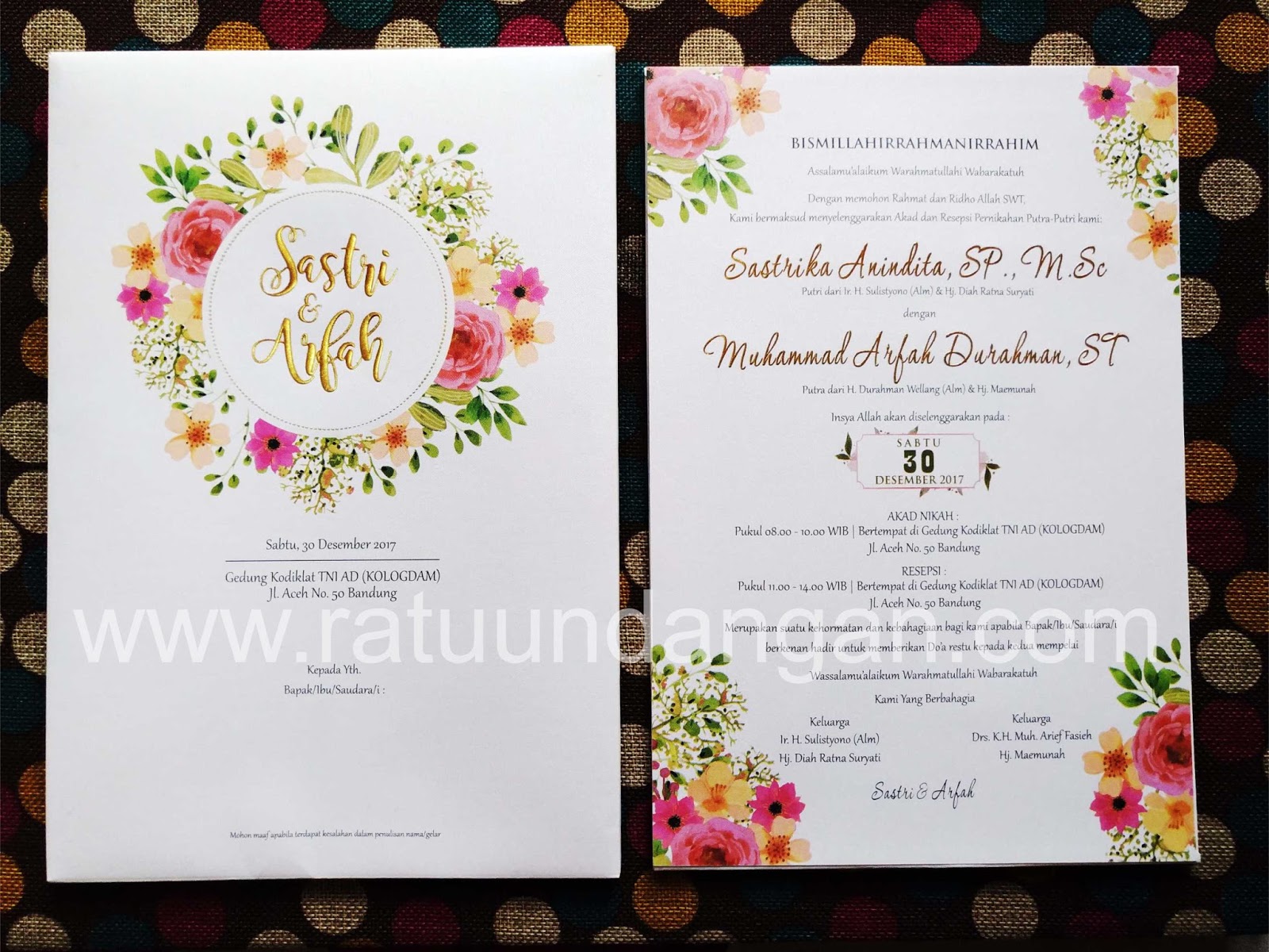 KARTU UNDANGAN PERNIKAHAN MURAH BEAUTIFUL AND COLORFUL