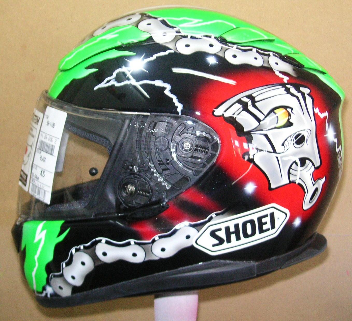 Hand Painted Helmets Design your helmet today..!! Shoei Custom