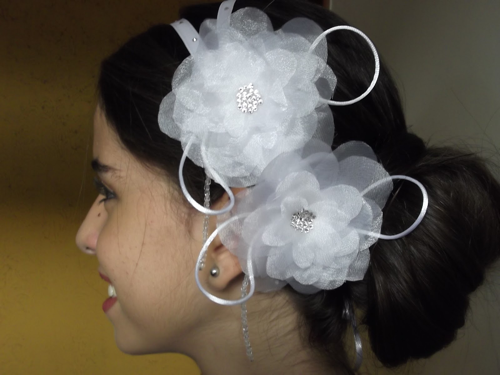 . Tiara 2 flores em voal com strass cód002