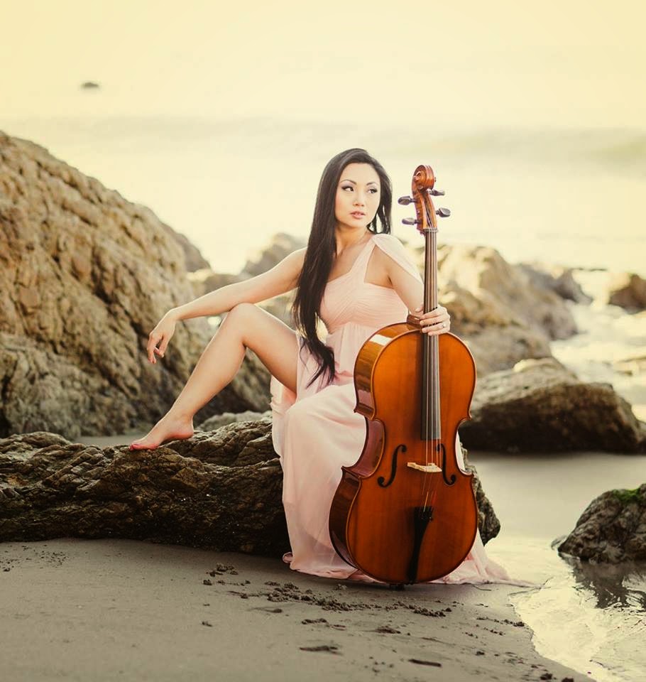 Tina Guo: Ditto Looper - fun with and Electric Cello and Random loops.
