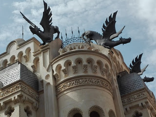 Foto edificio dragones