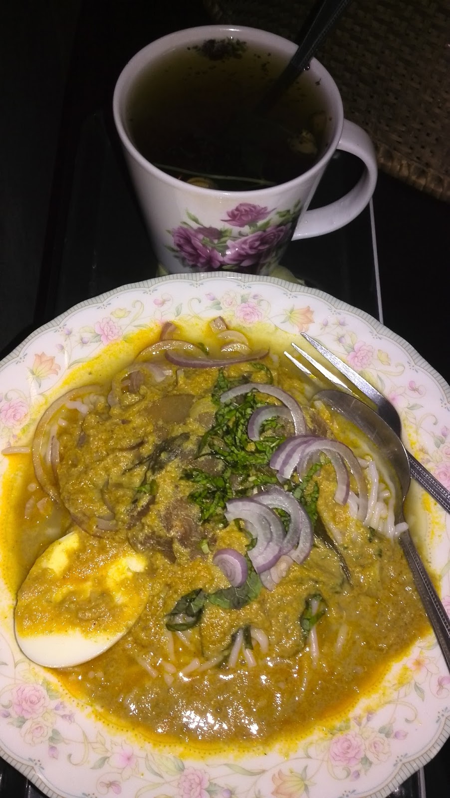 namakucella LAKSA LEMAK KEDAH & ROTI GORENG RANGUP