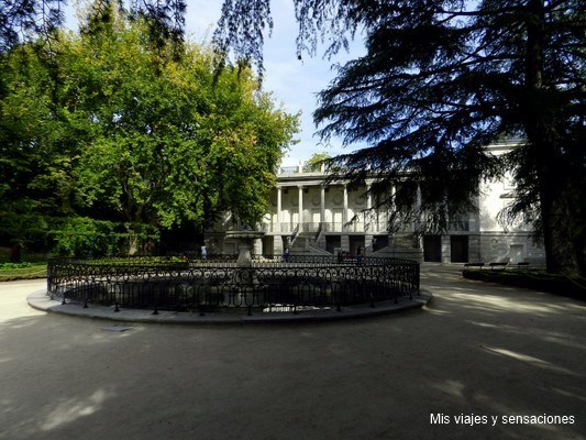 Parque el capricho, un jardín en Madrid, Alameda de Osuna