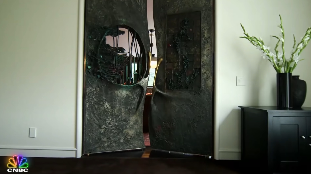 66 Interior Design Photos vs. Michael Jordan's Chicago & Bel Air Mega-Mansions Tour | Secret Lives of The Super Rich