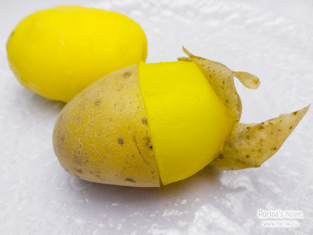 Как легко почистить вареную картошку в мундире? 