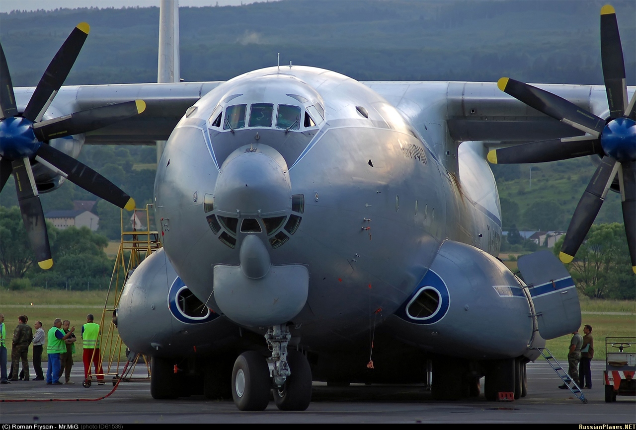 AN-22%2BRA-09328%2BSILAC%2BESLOVAQUIA%2B06-2007.jpg