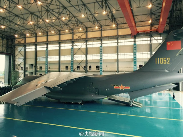 طائره النقل الثقيل الصينيه الجديده Xian Y-20  Xian%2BY-20%2Bmilitary%2Btransport%2Baircraft%2Bhand%2Bover%2Bceremony%2B1