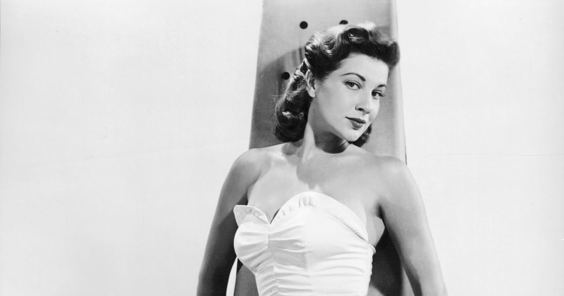 Slice of Cheesecake Chili Williams, pictorial