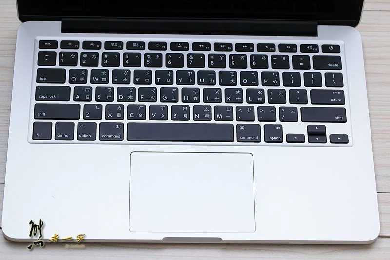 [Apple開箱]New Macbook Pro Retina優缺點評比~不推薦購買原因整理