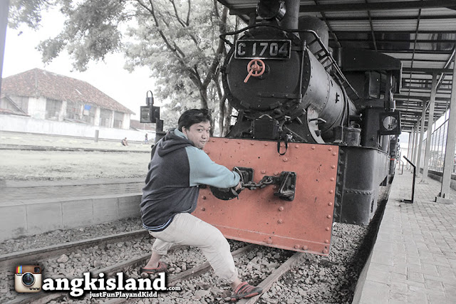 rekor tarik kereta
