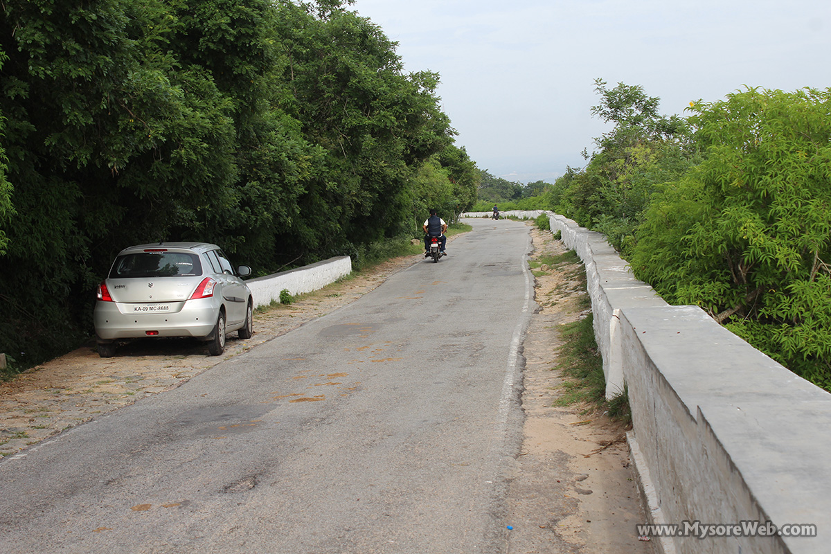 Nandhi Road, Chamundi Hills Nandhi Road, Chamundi Hills