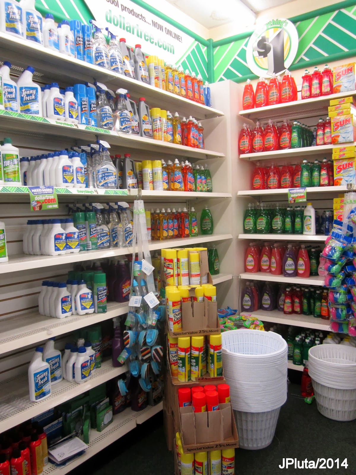 A Dollar Tree Store - ws78k6i