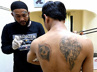 Syarat buang tatoo