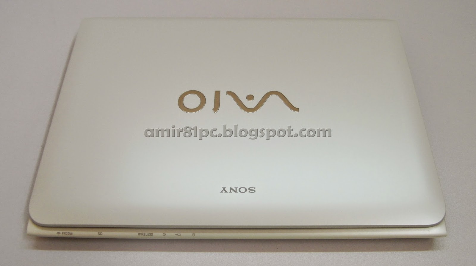 Ноутбук сони горит. Ноутбук сони включается. Sony vaio blu ray 2009. Ноутбук сони включается. Sony vaio windows 8.