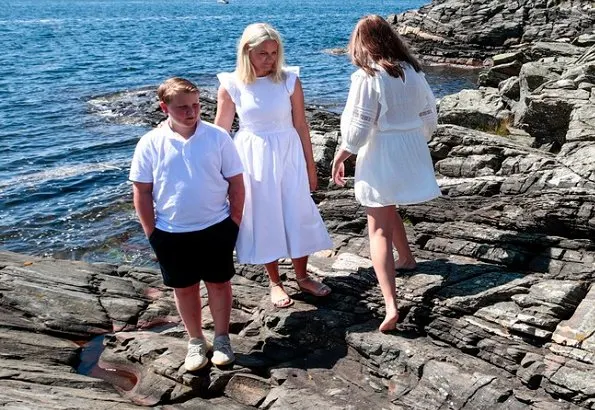 Crown Princess Mette-Marit, Princess Ingrid Alexandra and Prince Sverre Magnus attended the 2019 summer photo session