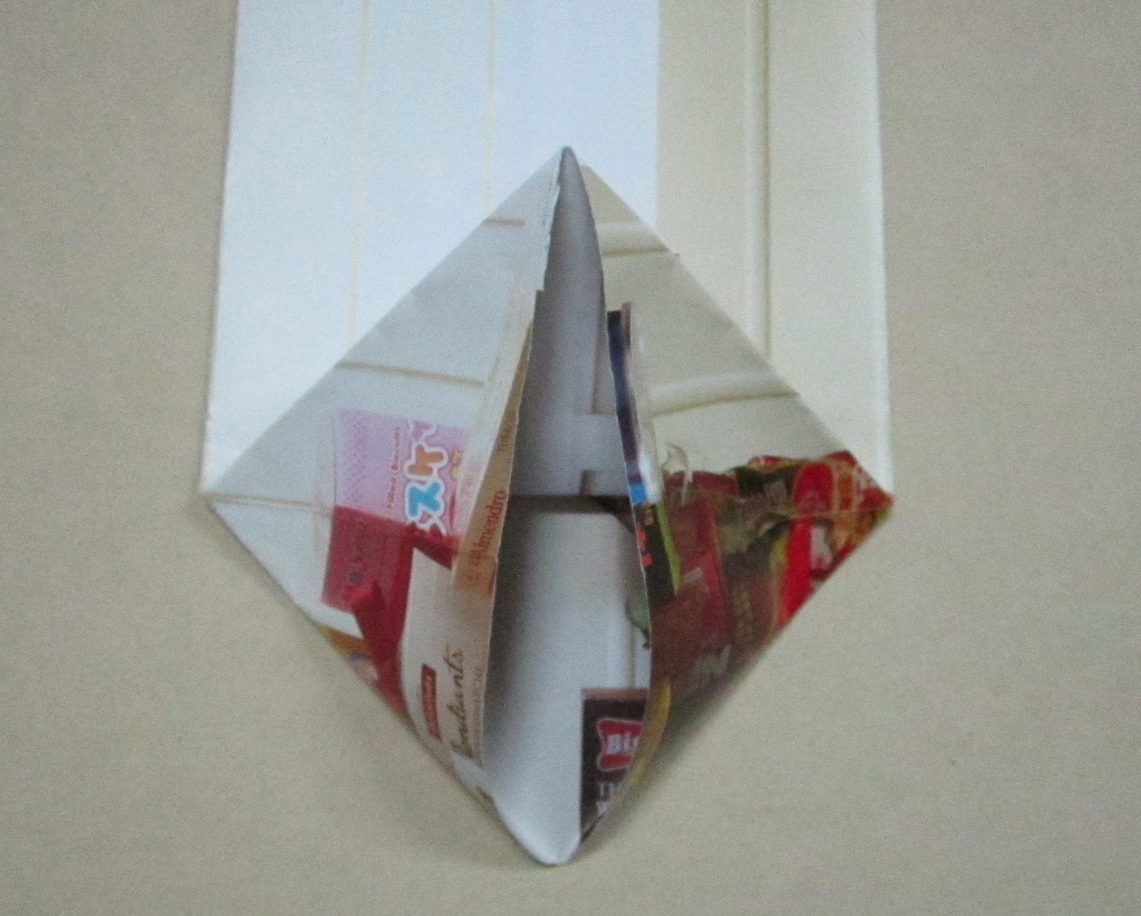 how-to-reuse-paper-as-gift-bag-d-i-y-done-it-s-yours