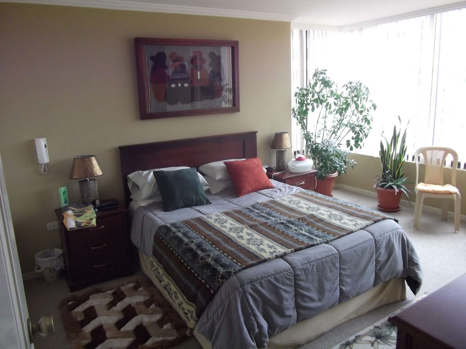 AAA LIVING IN CUENCA My Cuenca, Ecuador condo finally furnished!